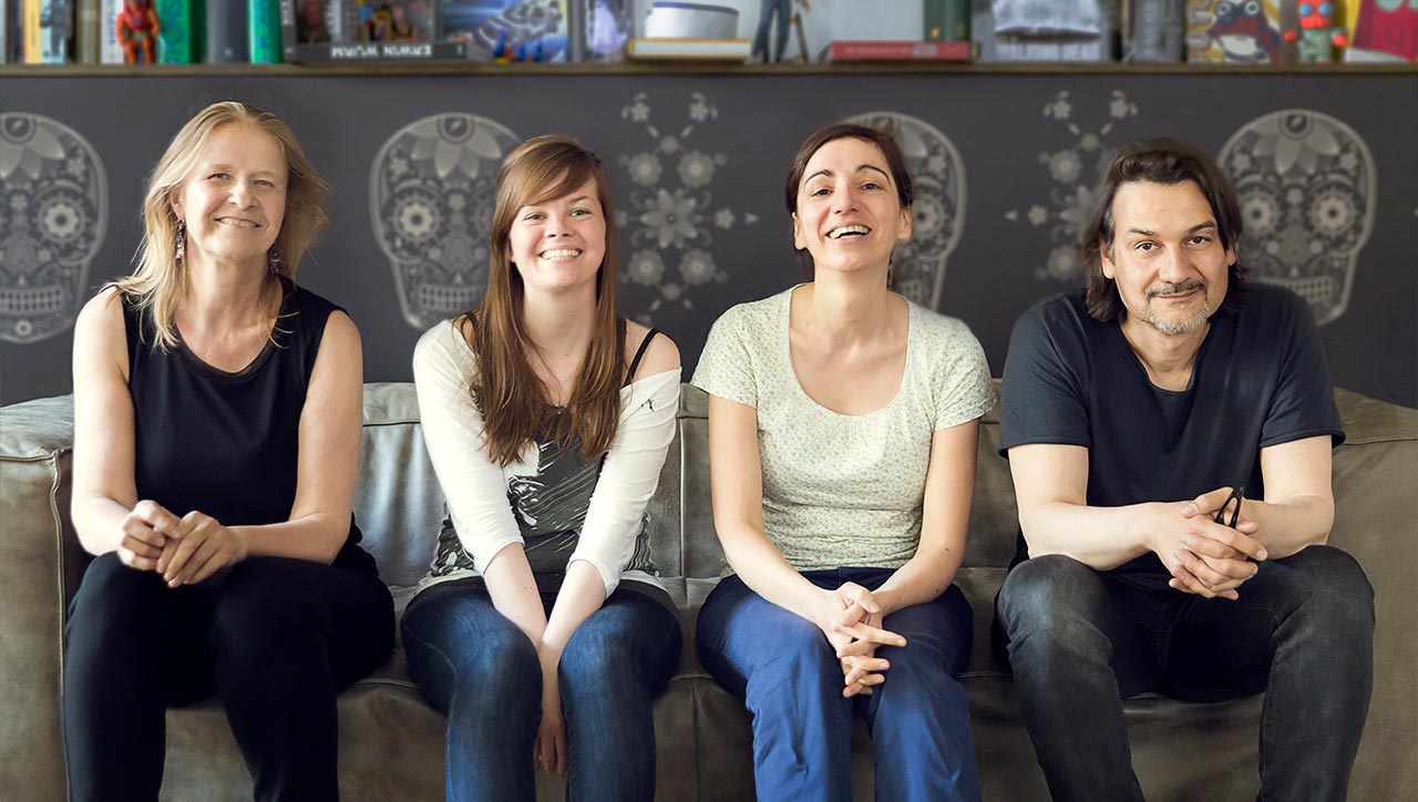 Das Team von Atmende Bücher (von li. nach re.): Cornelia Funke, Julia Meier, Donate Altenburger, Eduardo García